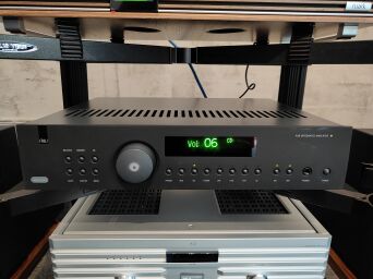 Arcam FMJ A38 Wzmacniacz zintegrowany stereo 100W - używany