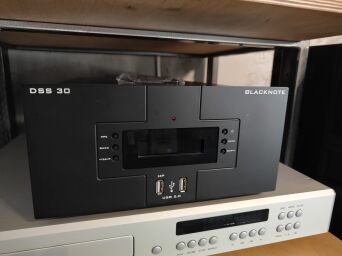 BLACKNOTE DSS30 TUBE -  Dac / Odtwarzacz multimedialny - używany